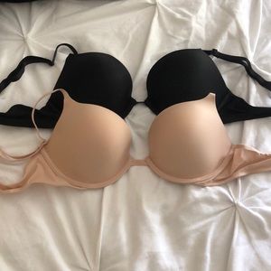 2 Victoria’s Secret push-up bras